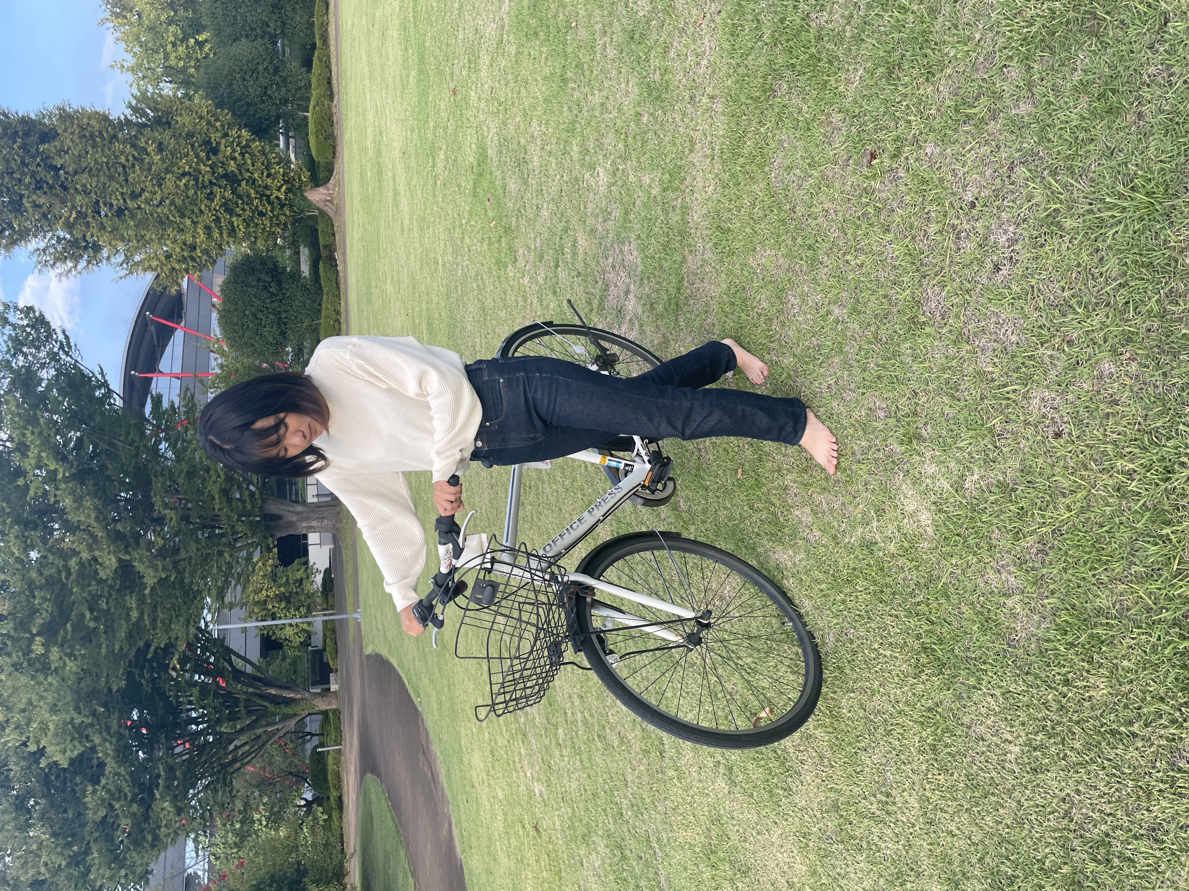 barefoot pedal Image 13